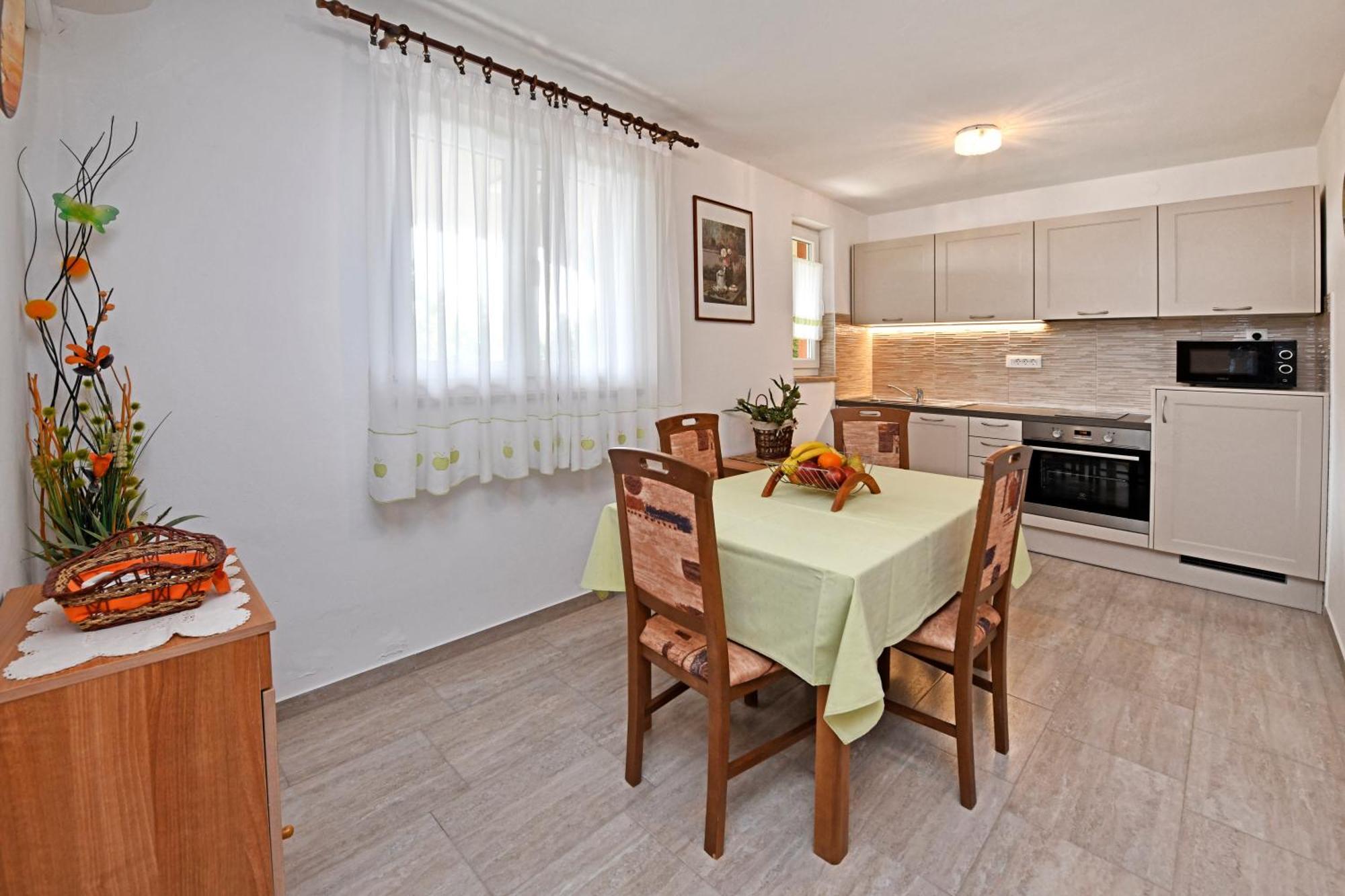 Apartment Slavica Vrvari Porec Ruang foto