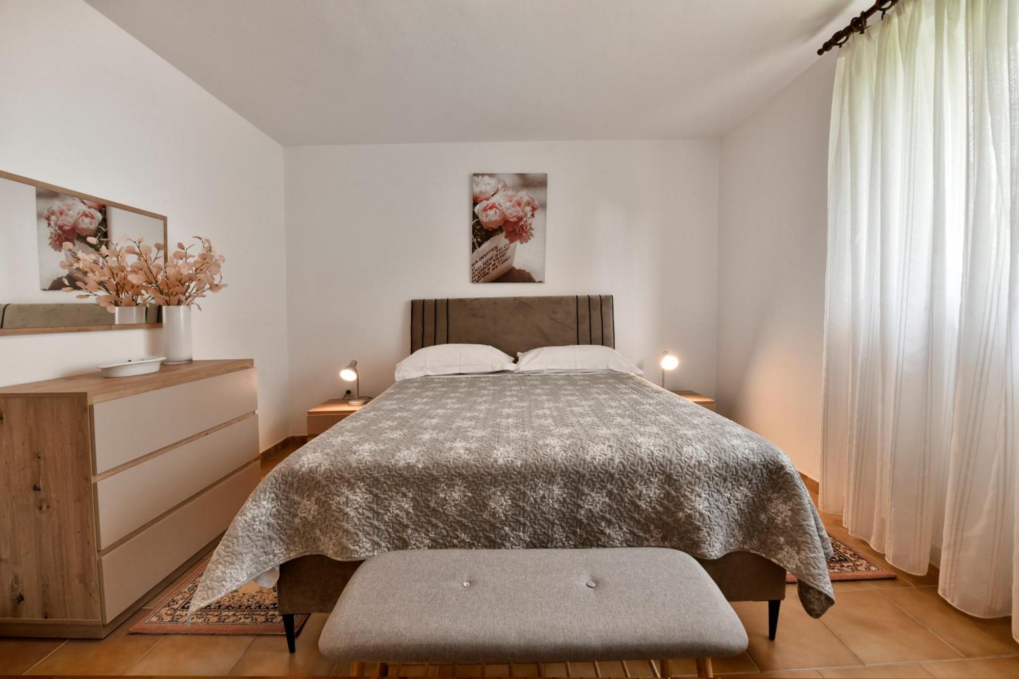 Apartment Slavica Vrvari Porec Ruang foto